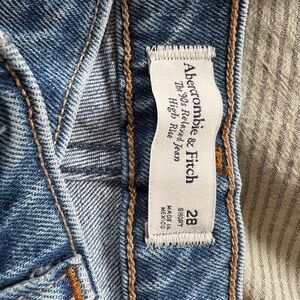 Abercrombie & Fitch Women’s  Jeans. Size 28 short. Dark with Back Distressed Hem
